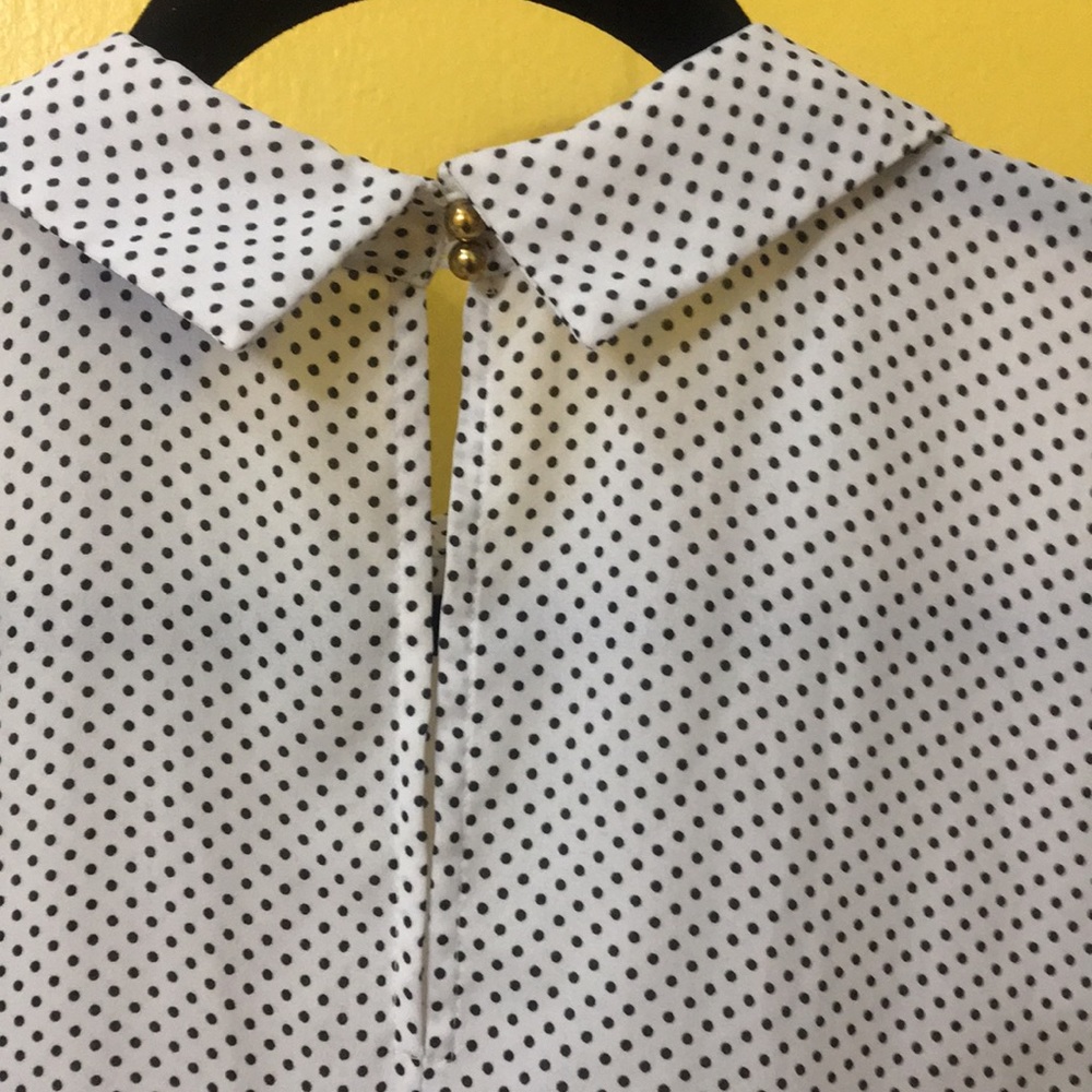 Who What Wear Sleeveless Top w/ Collar - Picture 2 of 2